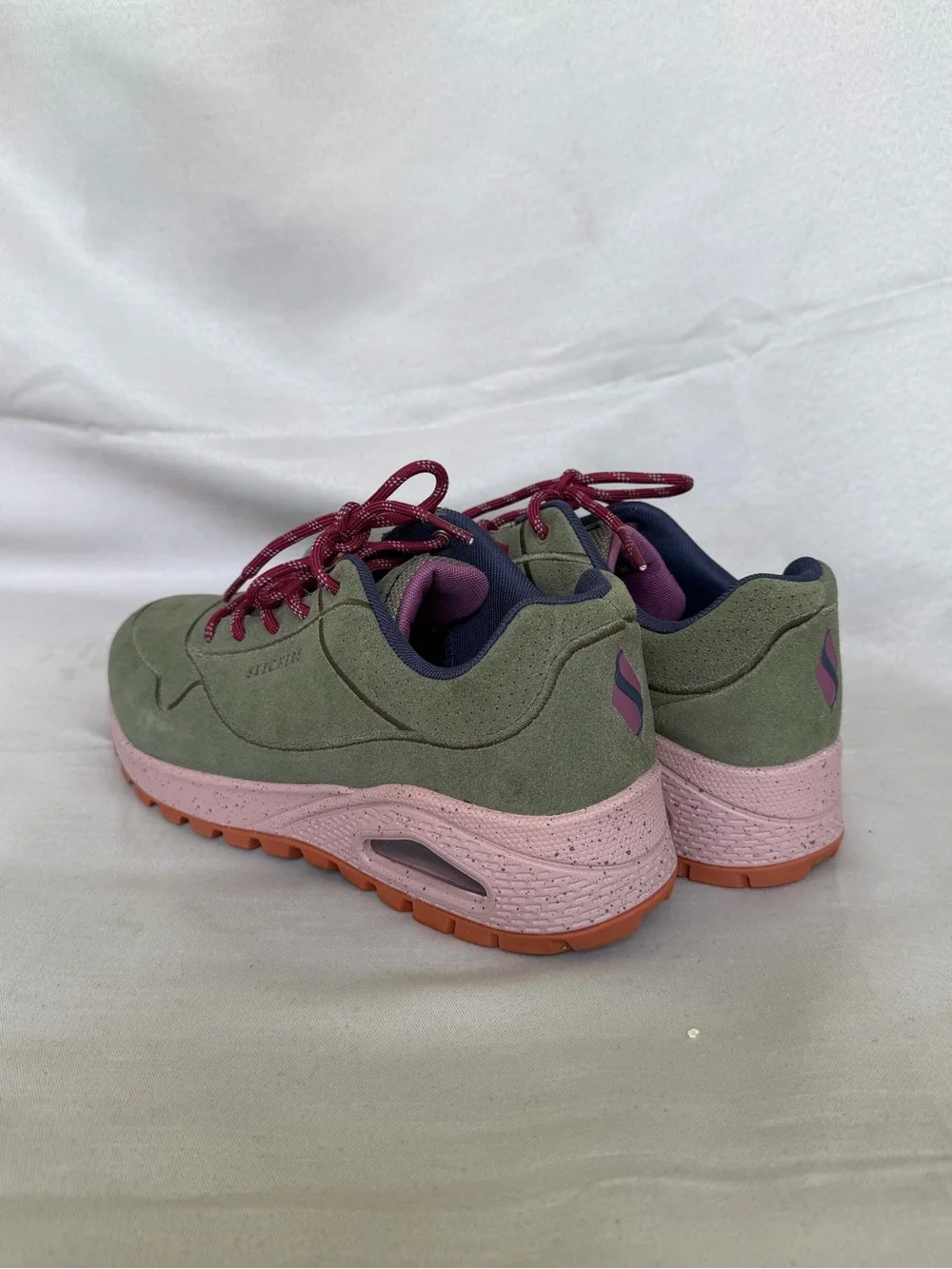 Skechers Women's Uno Rugged-Earthy Vibes Sneaker Leather Upper Stand On Air
